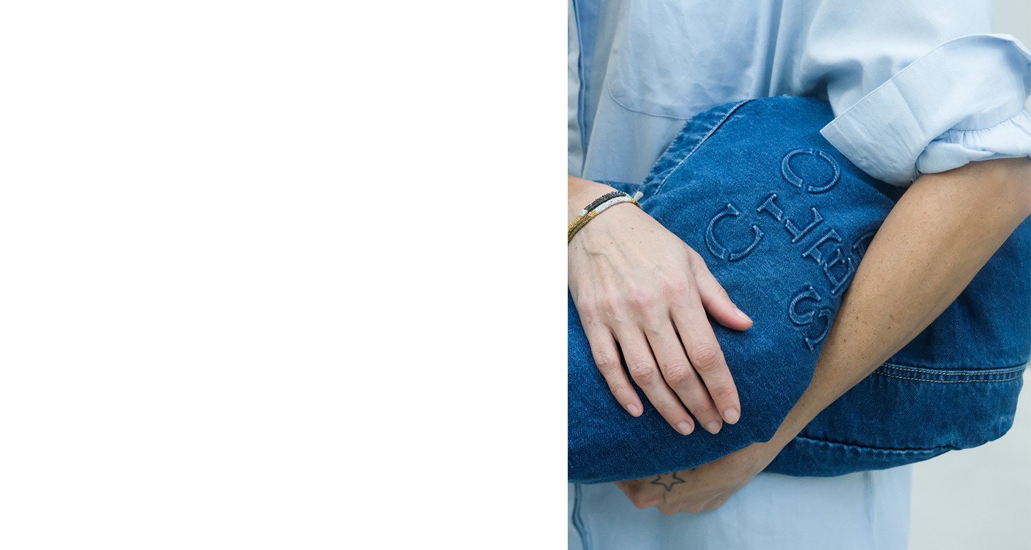 closed banner