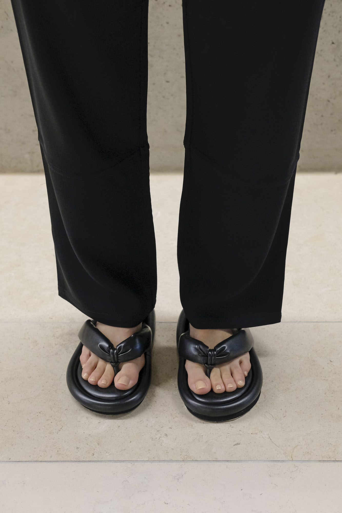 maison margiela mm6 s59wx0058 slipper