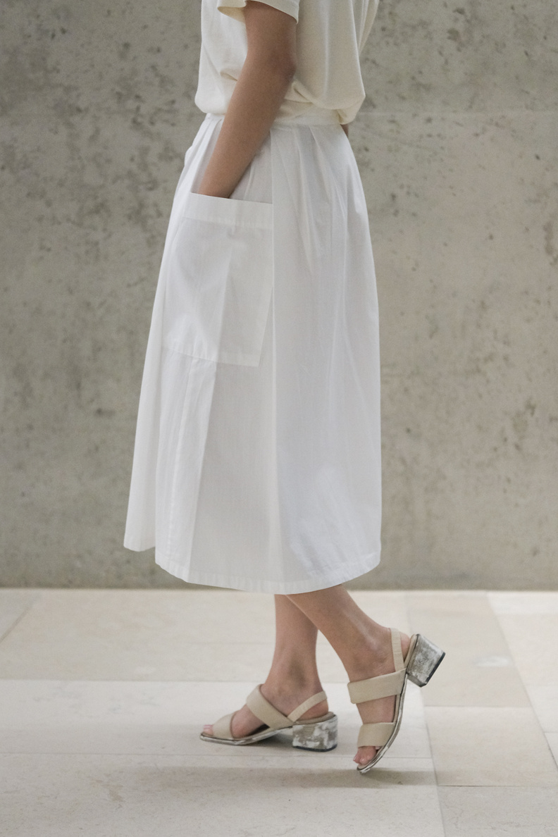girls of dust w-prairy skirt white