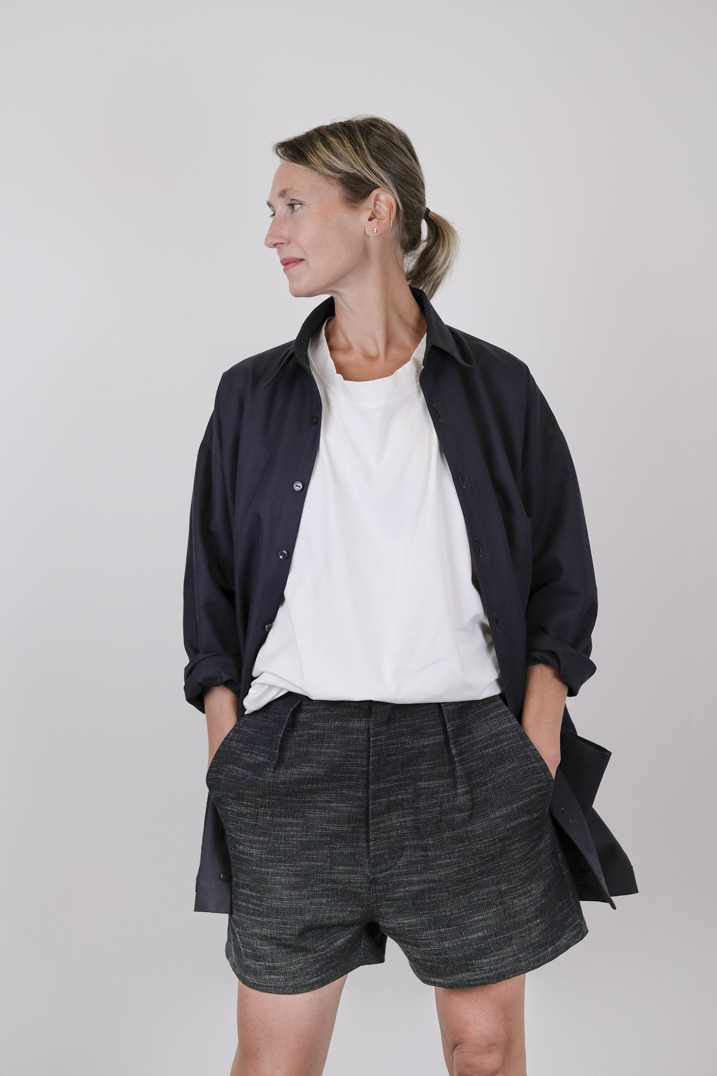 monique van heist short sky navy melange linen