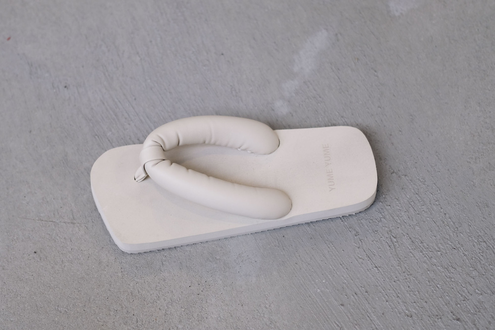yume yume suki beige slippers