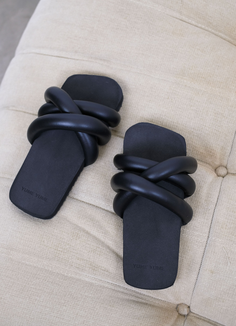 yume yume tyre slide black beauty