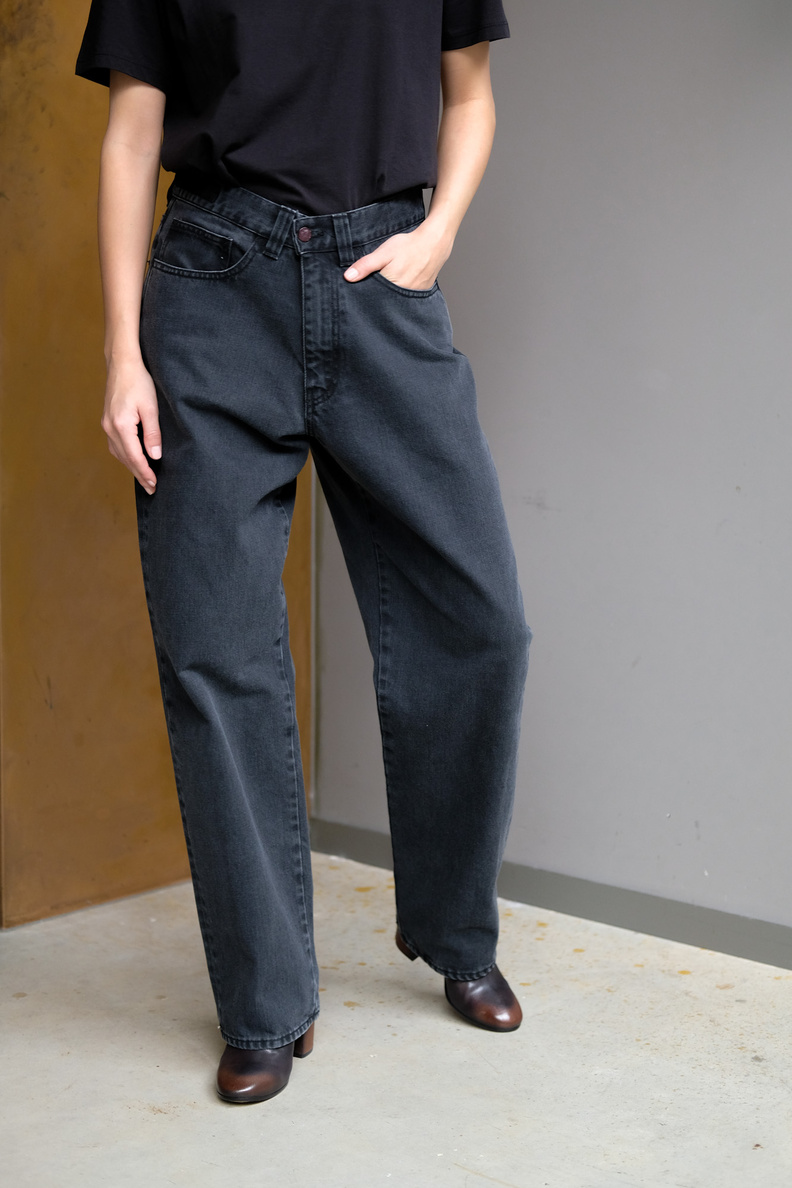 adnym awi 211 black stone