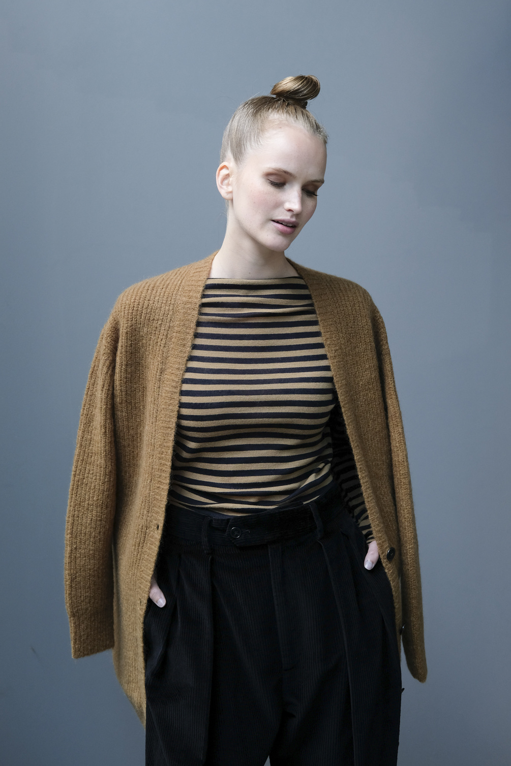 pomandere cardigan 8301 olive green