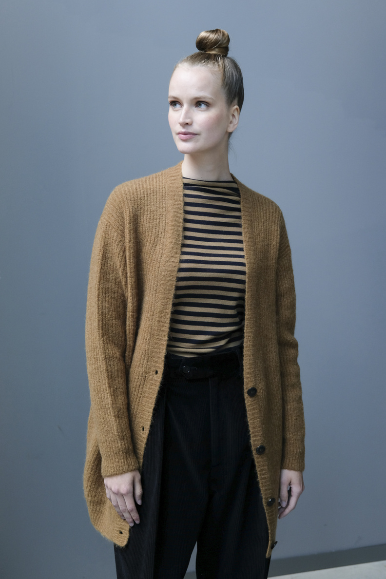 pomandere cardigan 8301 olive green