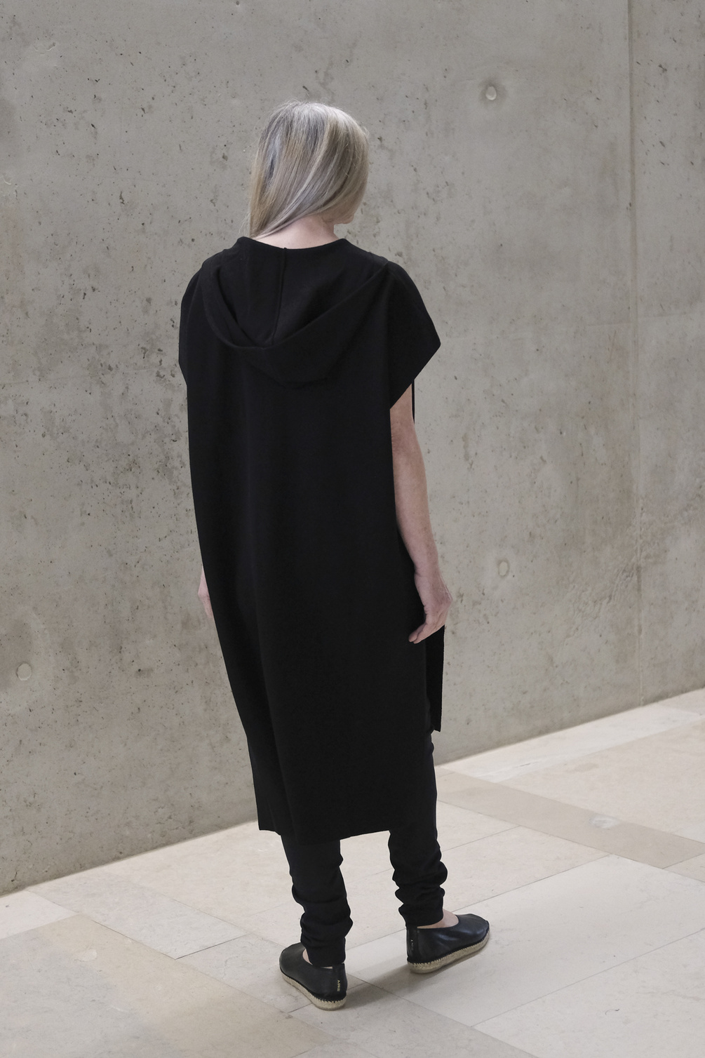 hope blanket hoodie black