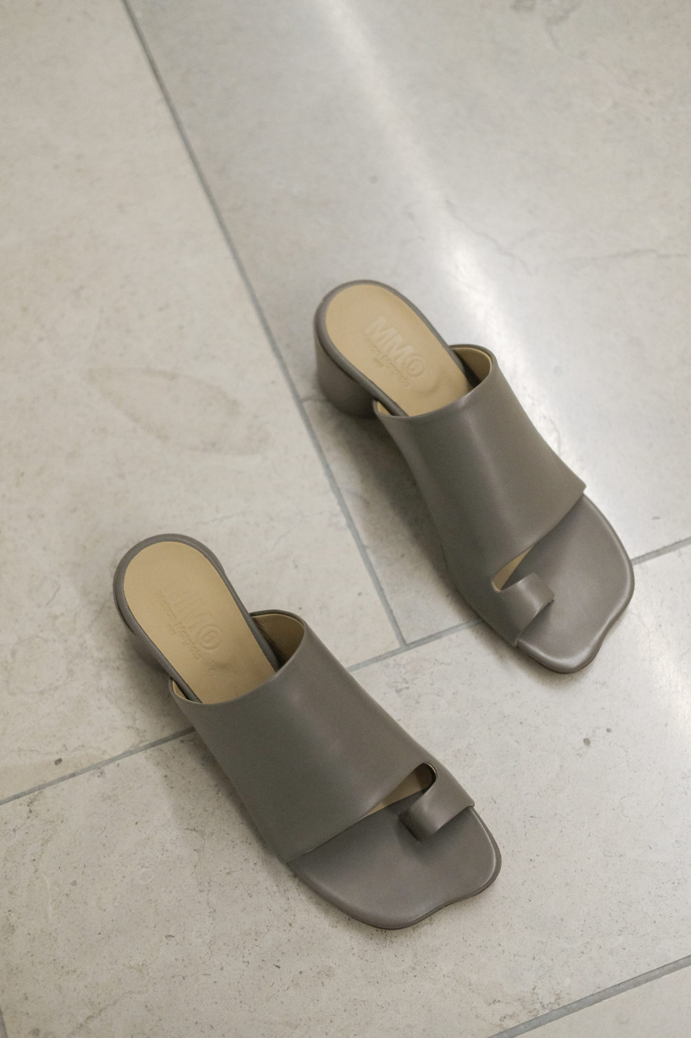 maison margiela mm6 s59wp0136 anatomic sandal khaki