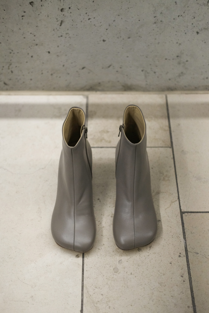 maison margiela mm6 s59wu0173 anatomic ankle boot khaki