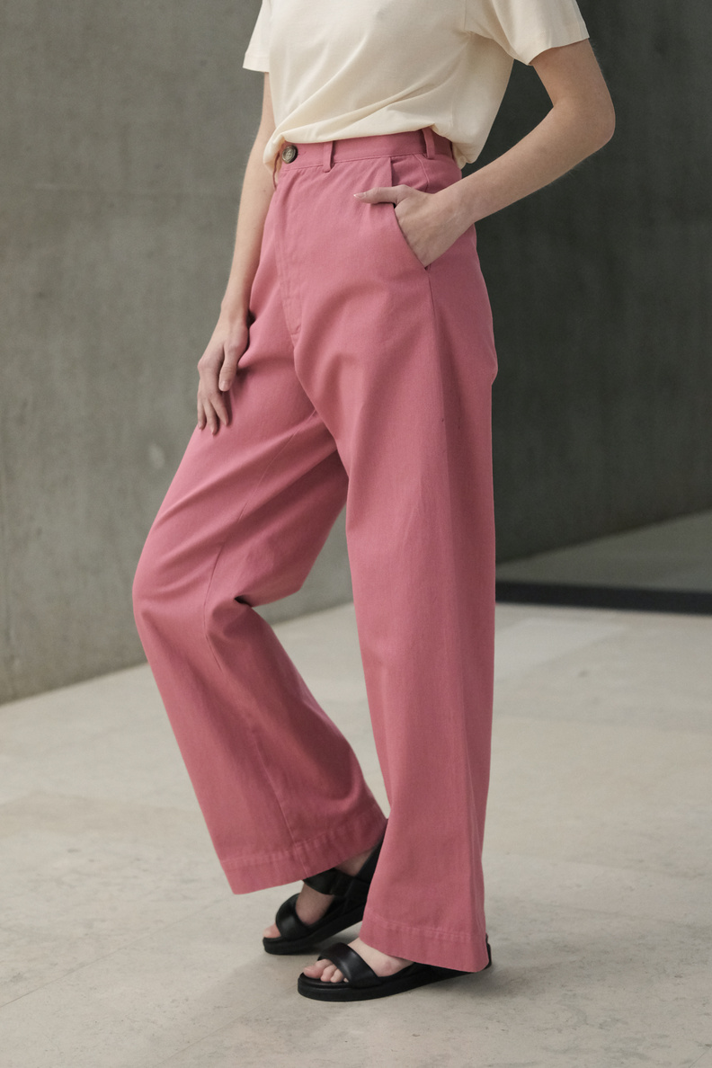 rika studios rowan pants dusty strawberry