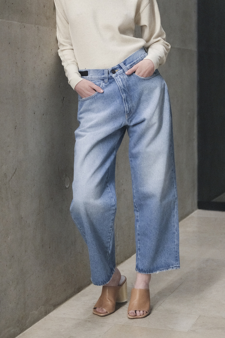 adnym awi 211 super stone cropped