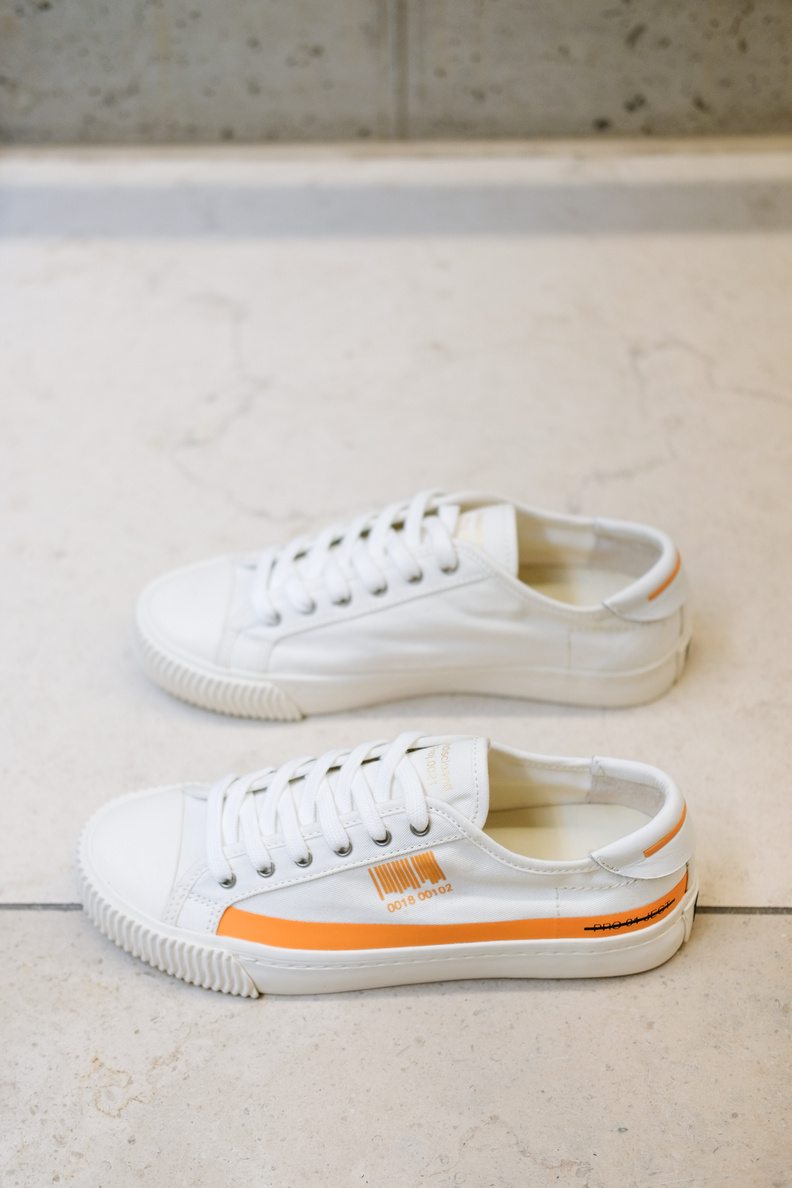 pro01ject canvas sneakers white orange