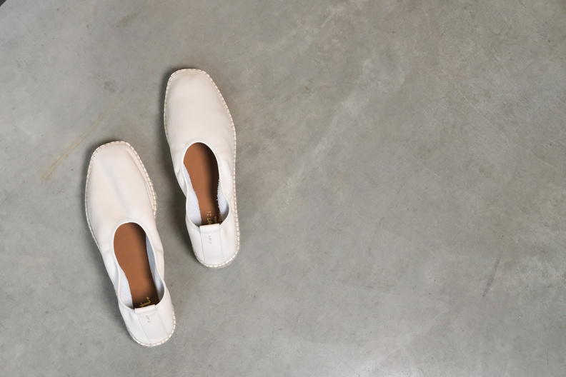 act edvard off white