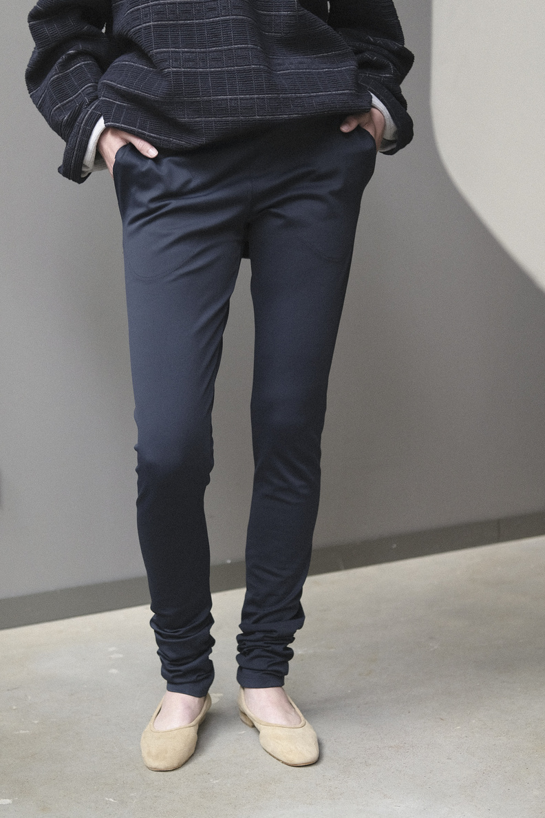 monique van heist legging navy lycra