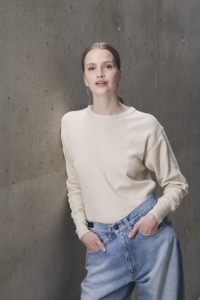 girls of dust thermo long sleeve greige