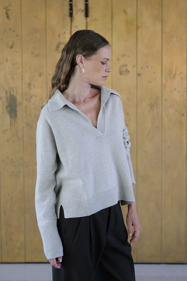 lisa yang serena sweater sand