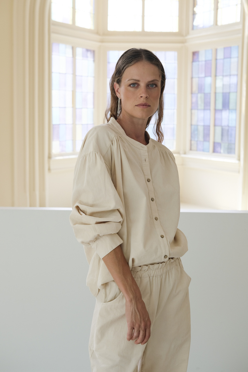 xirena atlee shirt cream cord