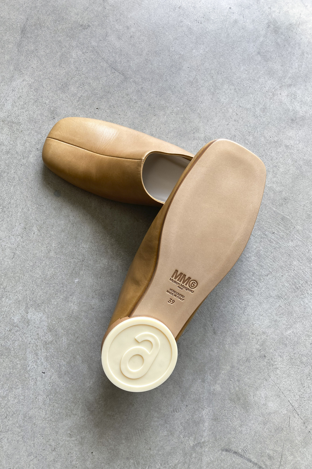 maison margiela mm6 s59wr0090 mocassin camel