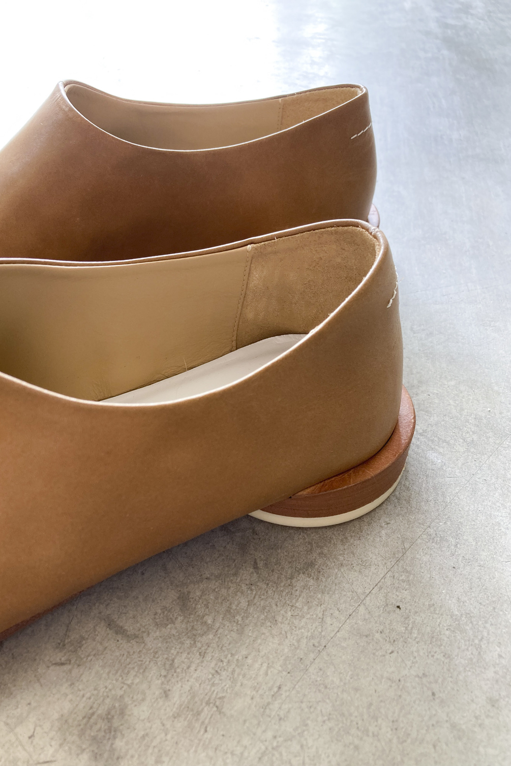 maison margiela mm6 s59wr0090 mocassin camel