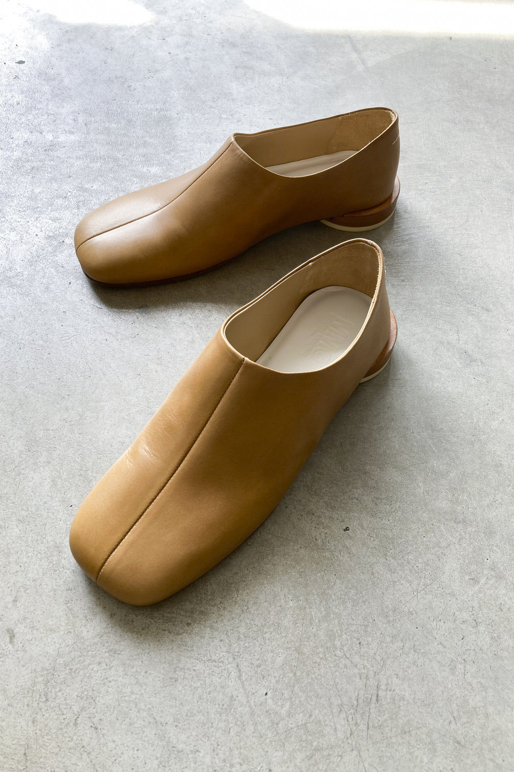maison margiela mm6 s59wr0090 mocassin camel