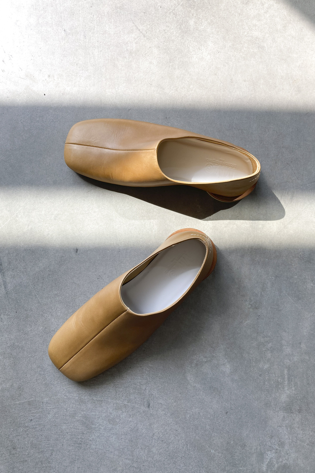 maison margiela mm6 s59wr0090 mocassin camel