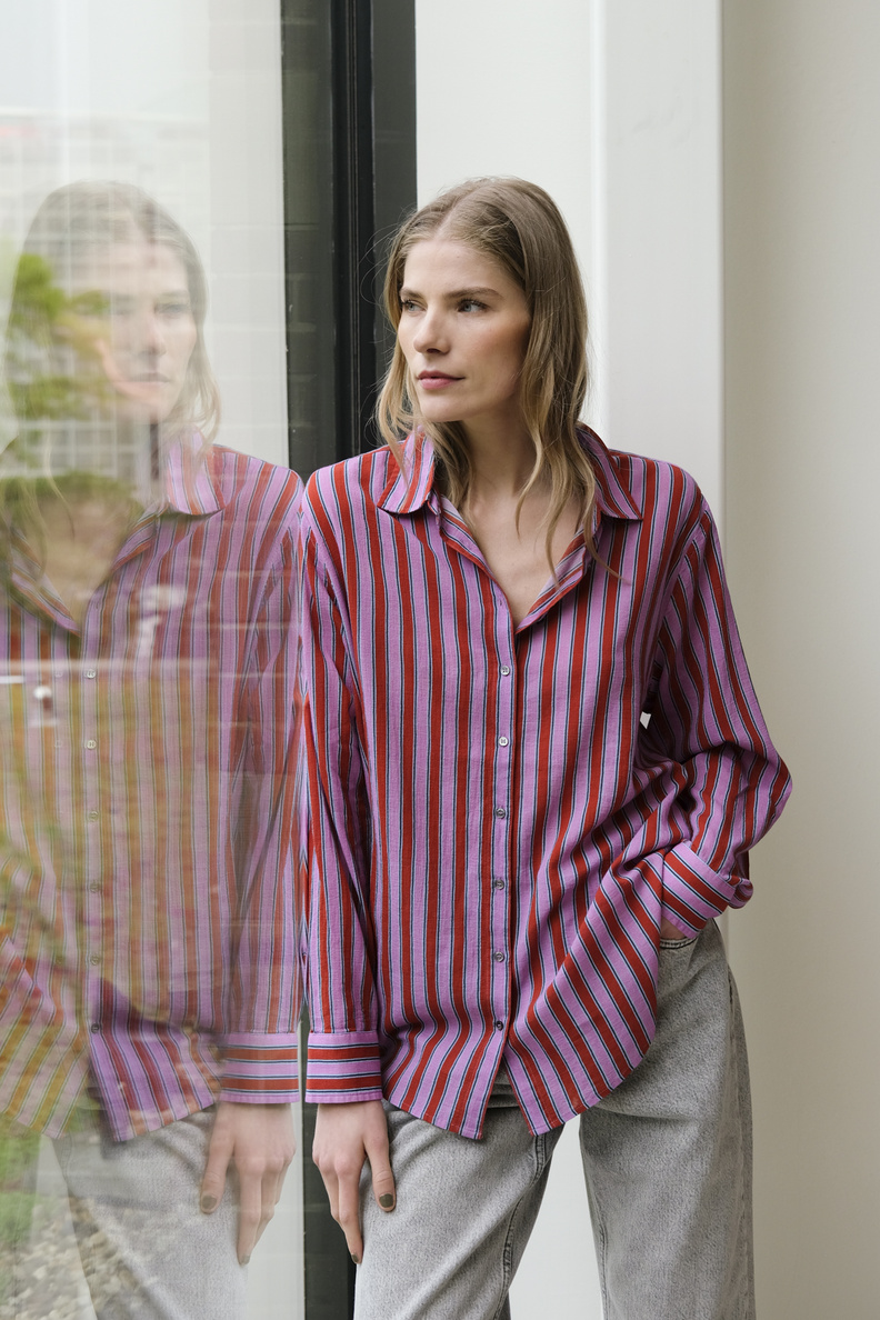 xirena beau shirt berry stripe