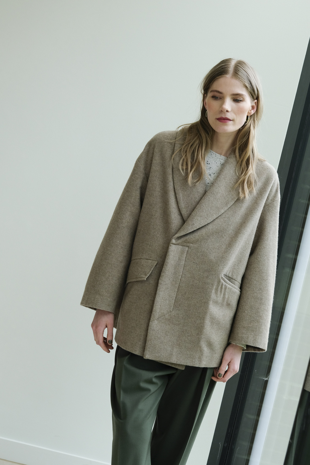 adnym cape coat latte