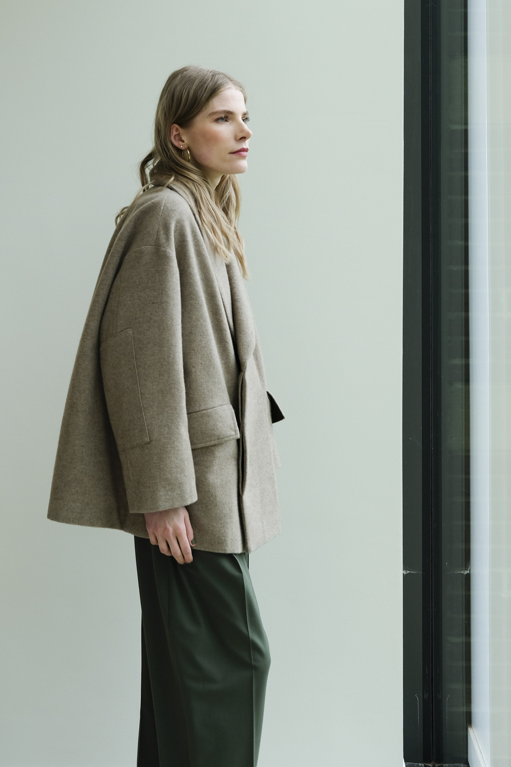 adnym cape coat latte