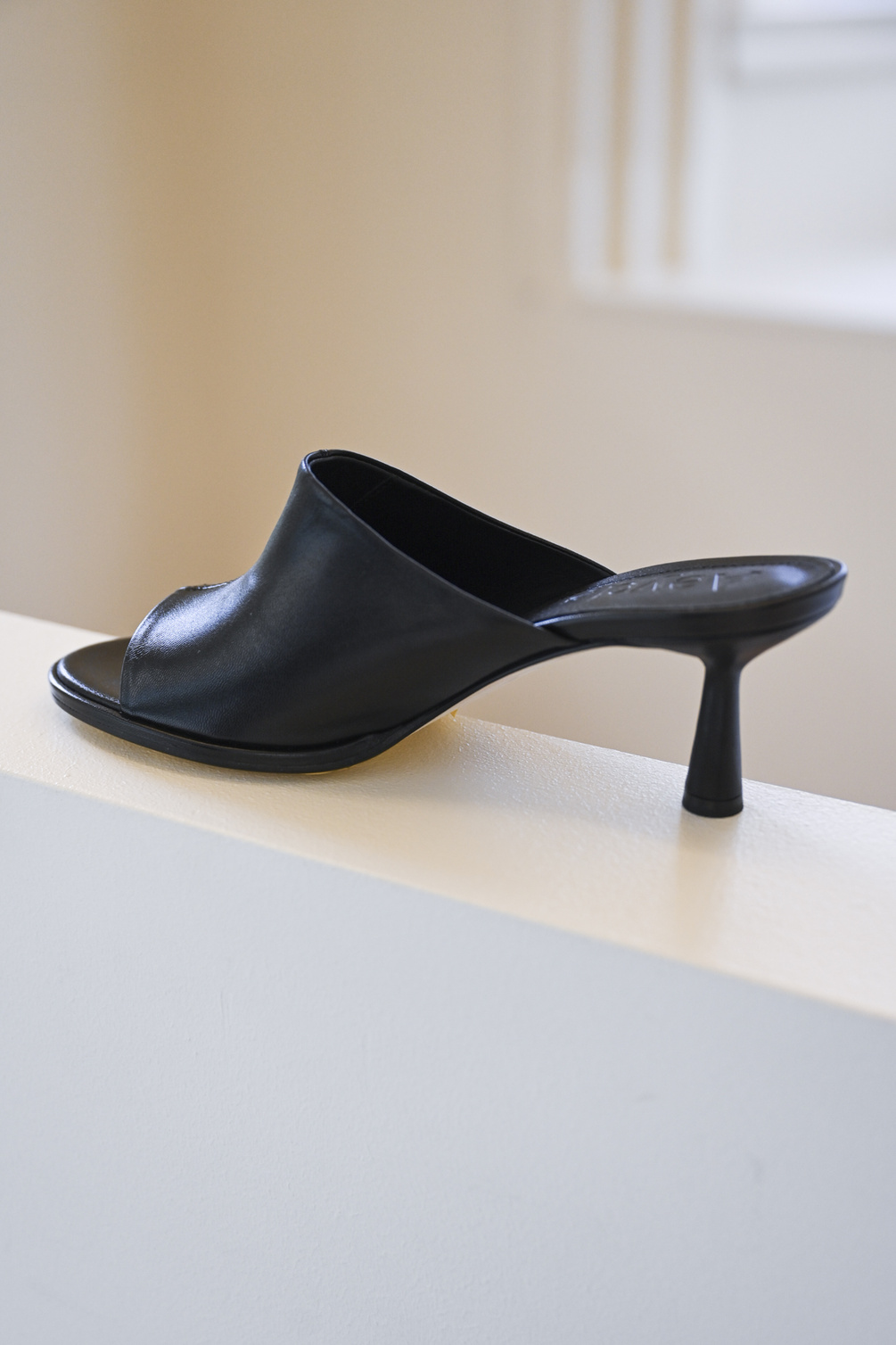 aeyde arabella nappa leather black