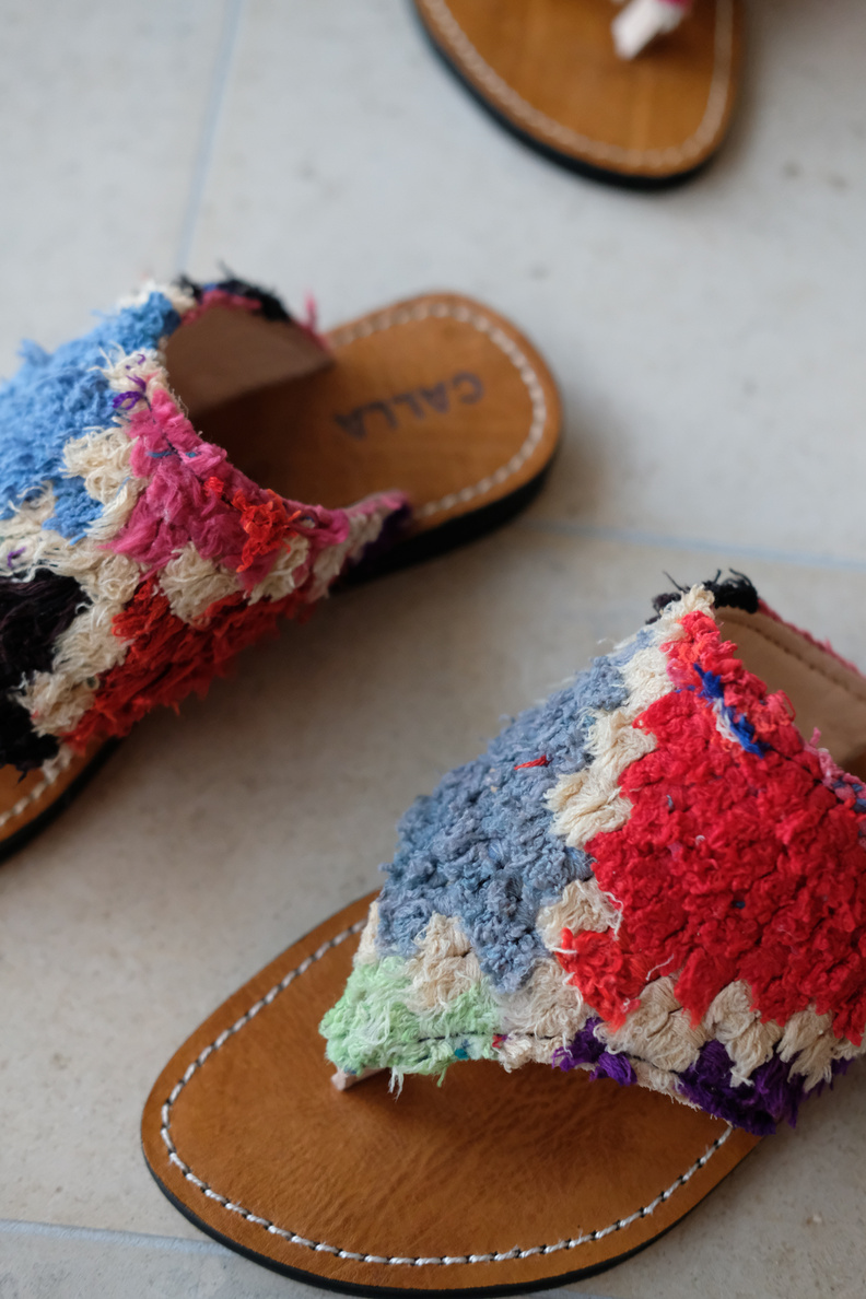 calla lily babouche sandal multi