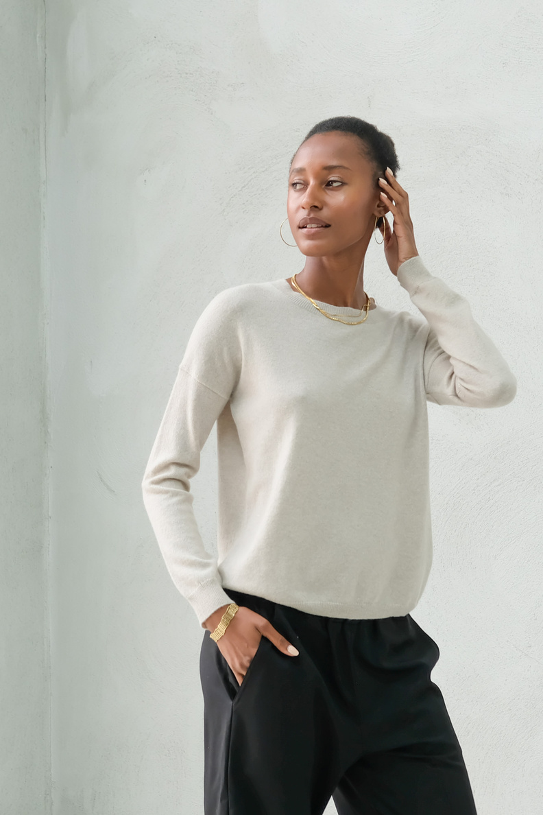 lisa yang dea sweater sand 
