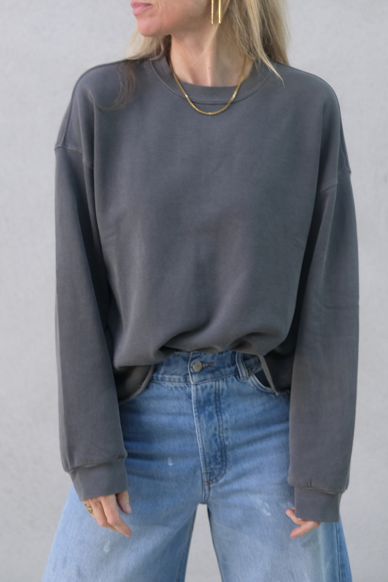 xirena honor sweatshirt asphalt