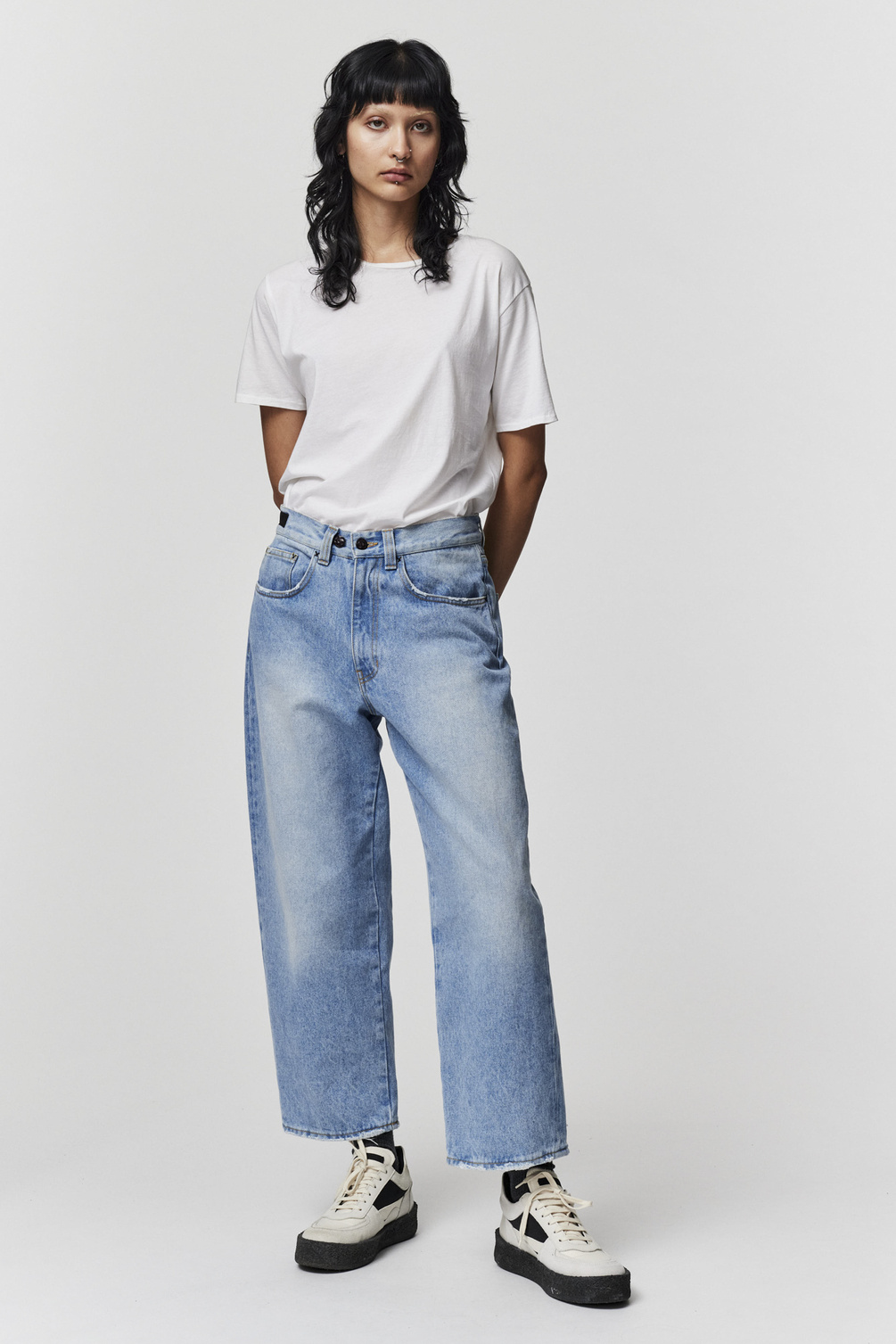 adnym awi 211 super stone cropped