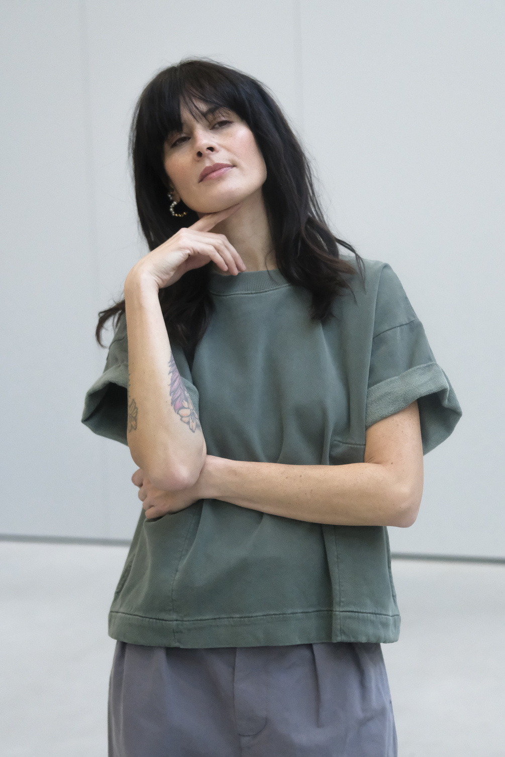 girls of dust physical tee forest green