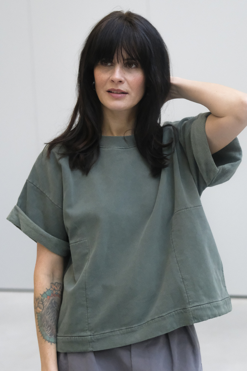 girls of dust physical tee forest green