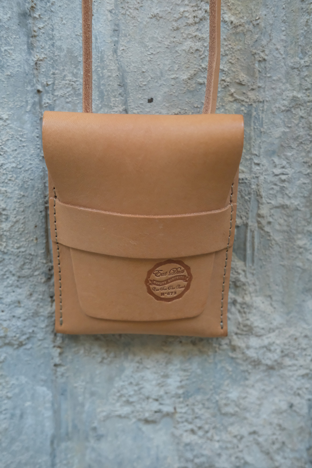 girls of dust chopper pouch natural