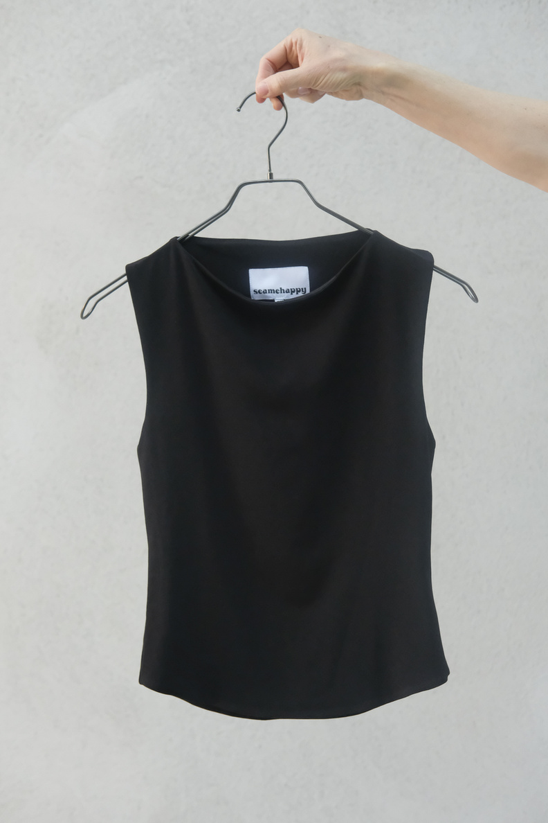 sea me happy dido top black