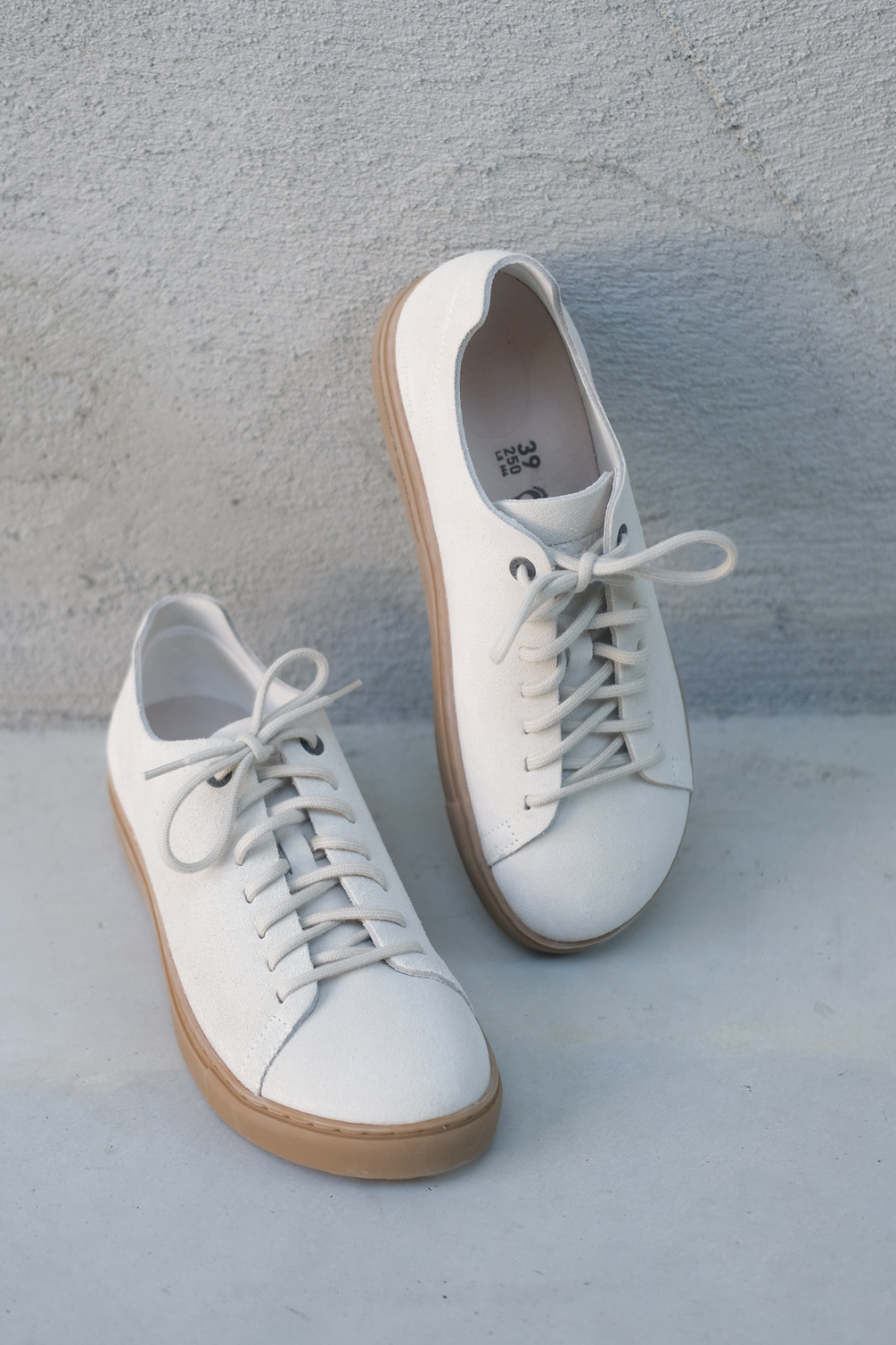 birkenstock bend low nubuck antique white