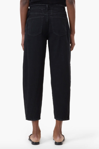 closed maddi-x black