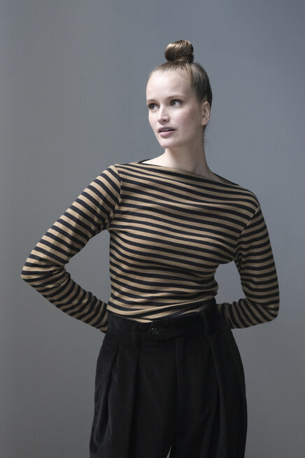 rue blanche ribfin stripe beige stripe